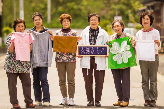 岩手県・大槌町の女性たちによる「大槌復興刺し子プロジェクト」 （写真提供：テラ・ルネッサンス　Photo by t.koshiba）